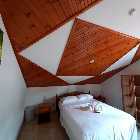 La Source Self Catering Hotel La Digue Exterior foto