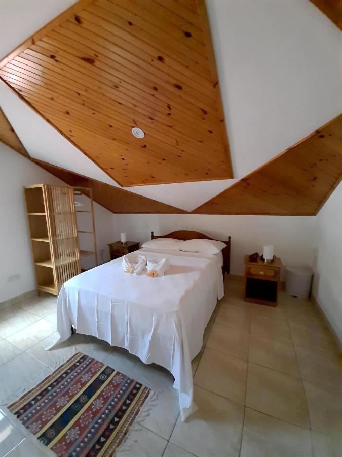 La Source Self Catering Hotel La Digue Exterior foto